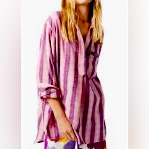 NWT Smythe Over the Head Shirt